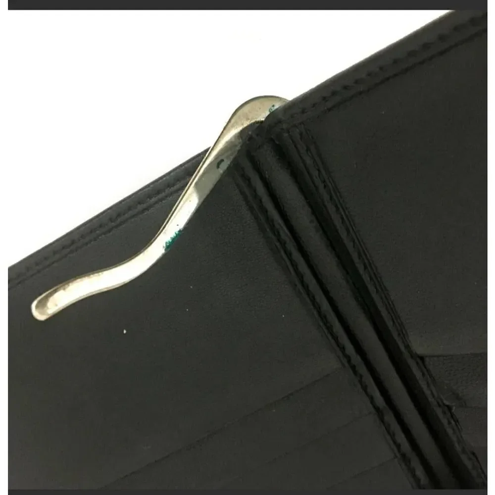 Salvatore Ferragamo Black Leather Bifold Wallet /1A7776. 668132